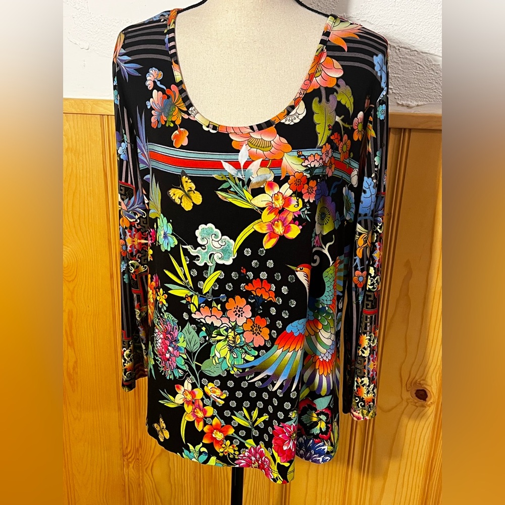 Johnny Was Dreamer Long Sleeve Vee Swing Tee Sz-L - Picture 2 of 5